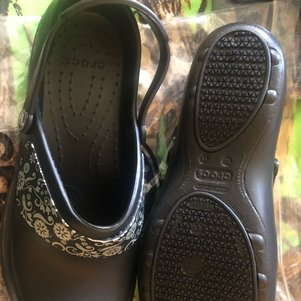 New- Mercy Work Women’s Crocs